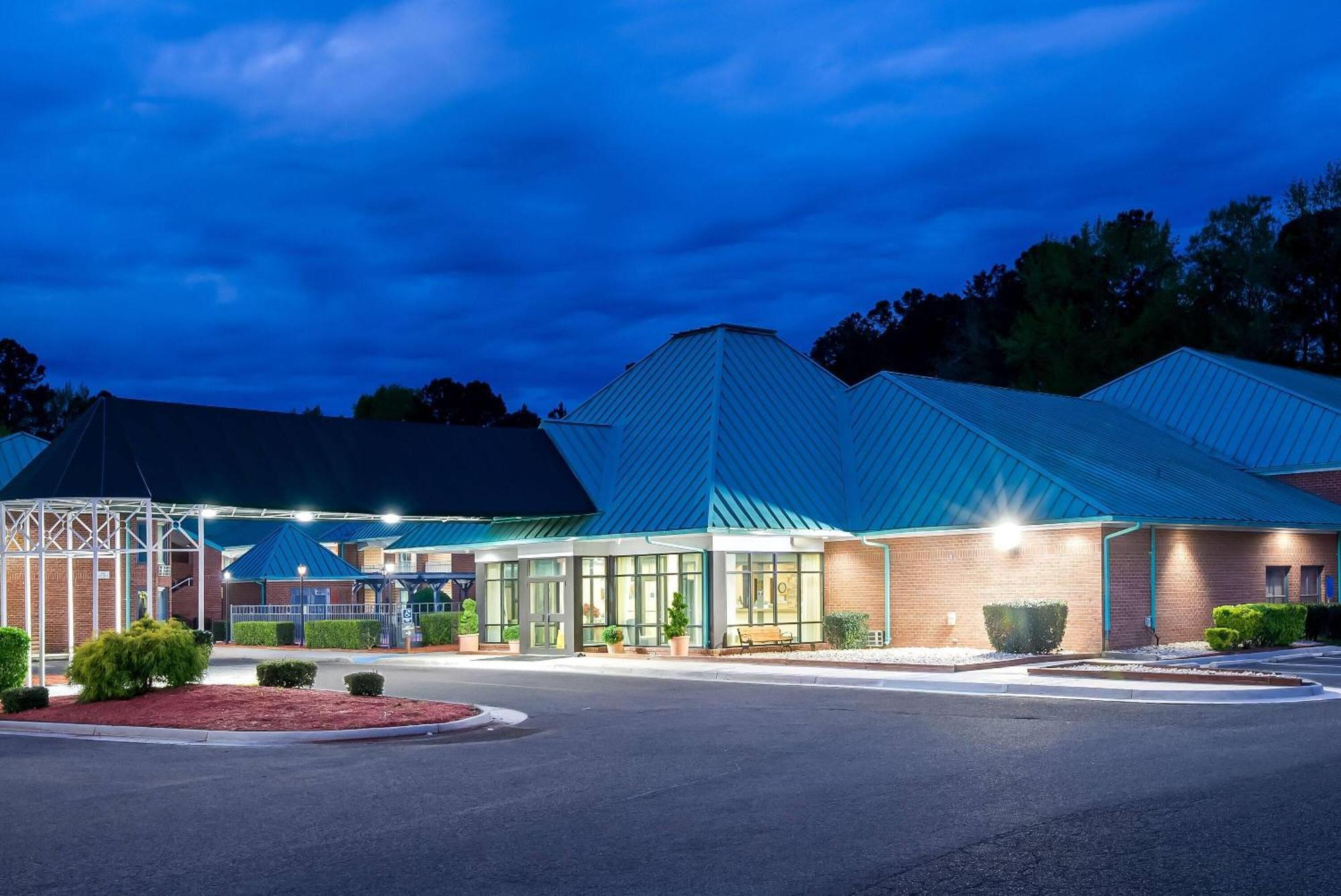 Days Inn By Wyndham Petersburg/South Fort Lee Kültér fotó